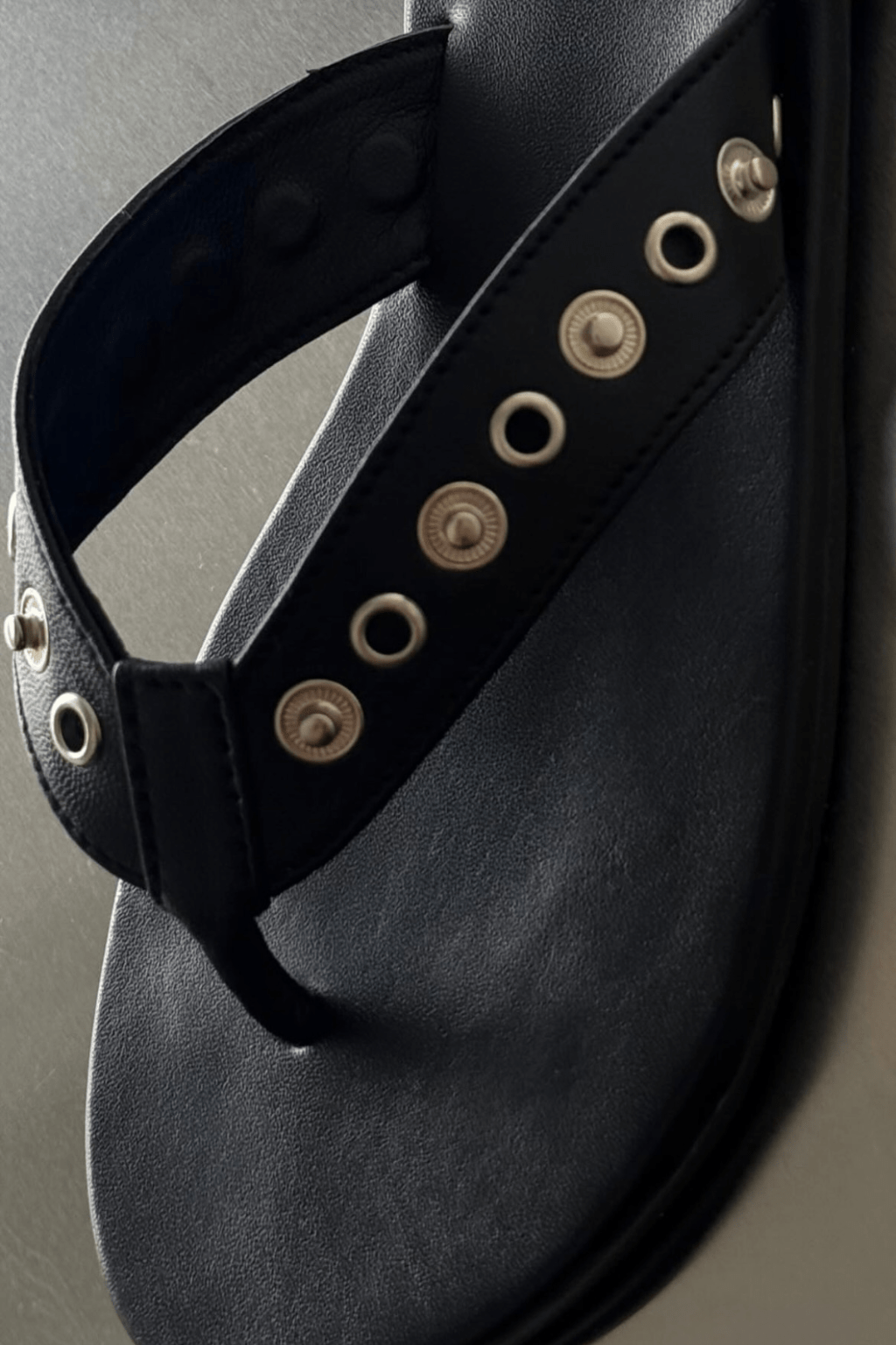 The Iro Studded Thong | Black - The Bali Tailor