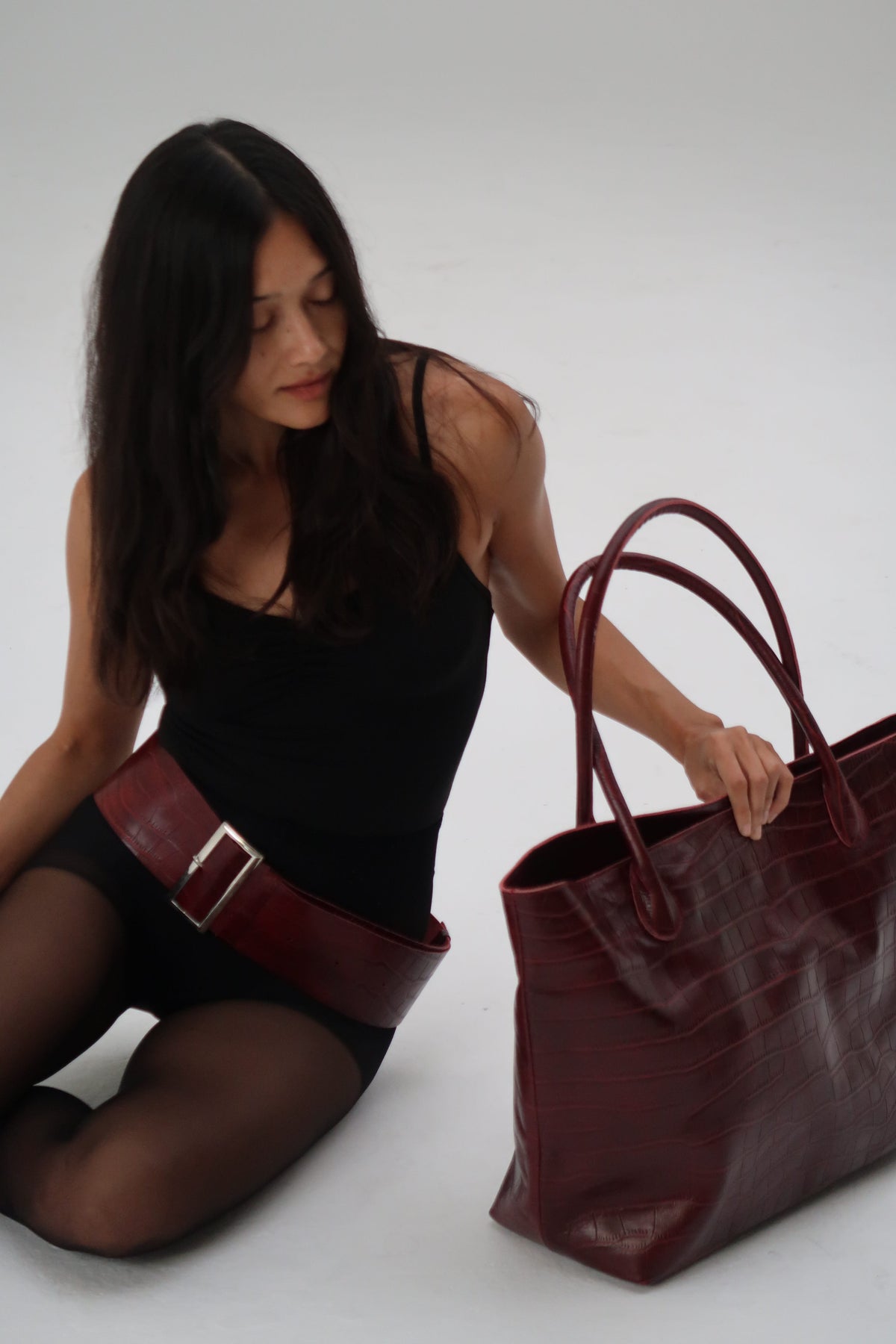 The Nyra Tote Bag | Burgundy Croc - The Bali Tailor