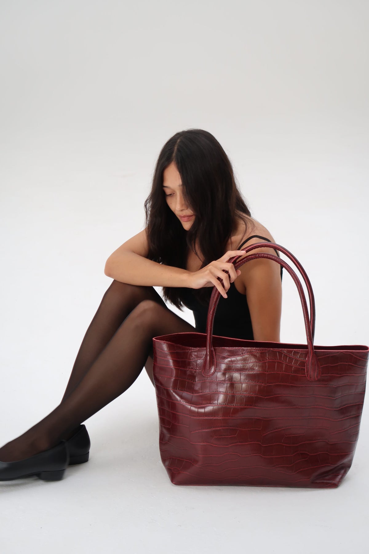 The Nyra Tote Bag | Burgundy Croc - The Bali Tailor