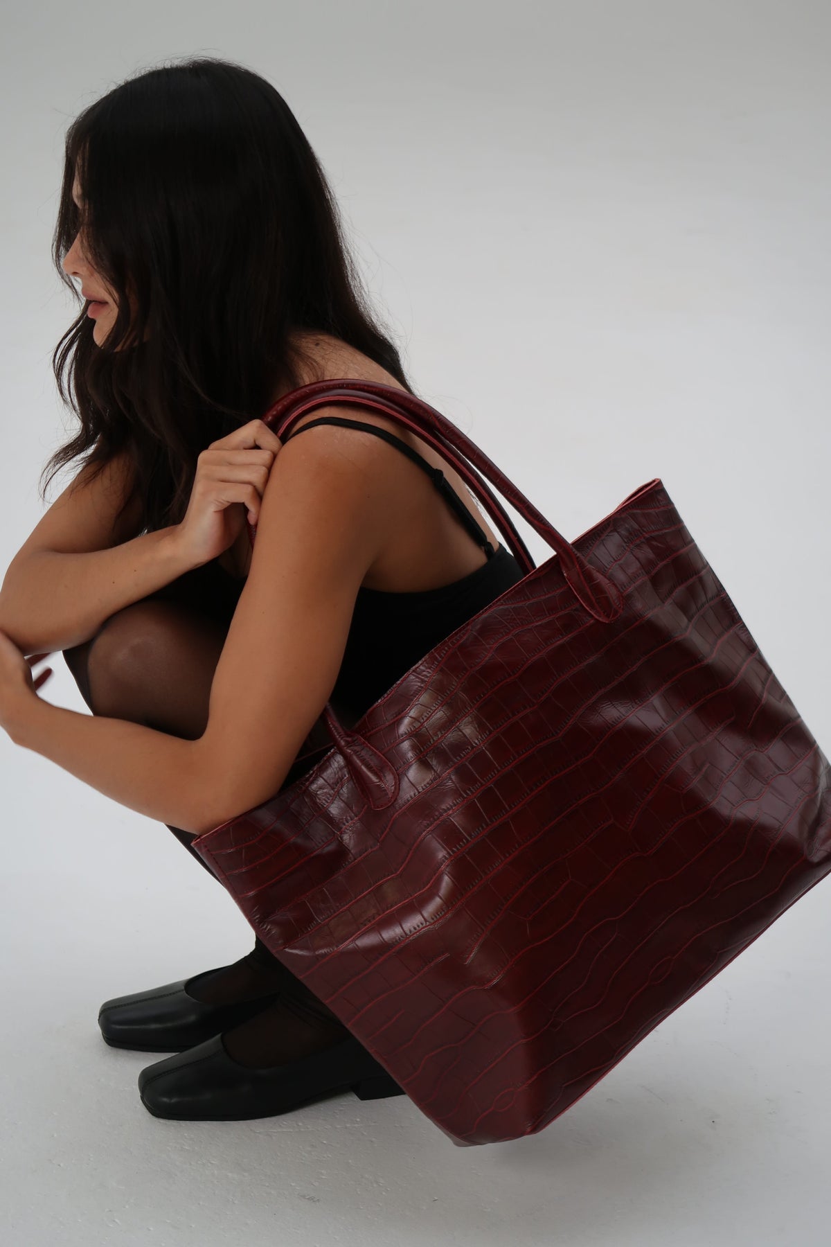 The Nyra Tote Bag | Burgundy Croc - The Bali Tailor