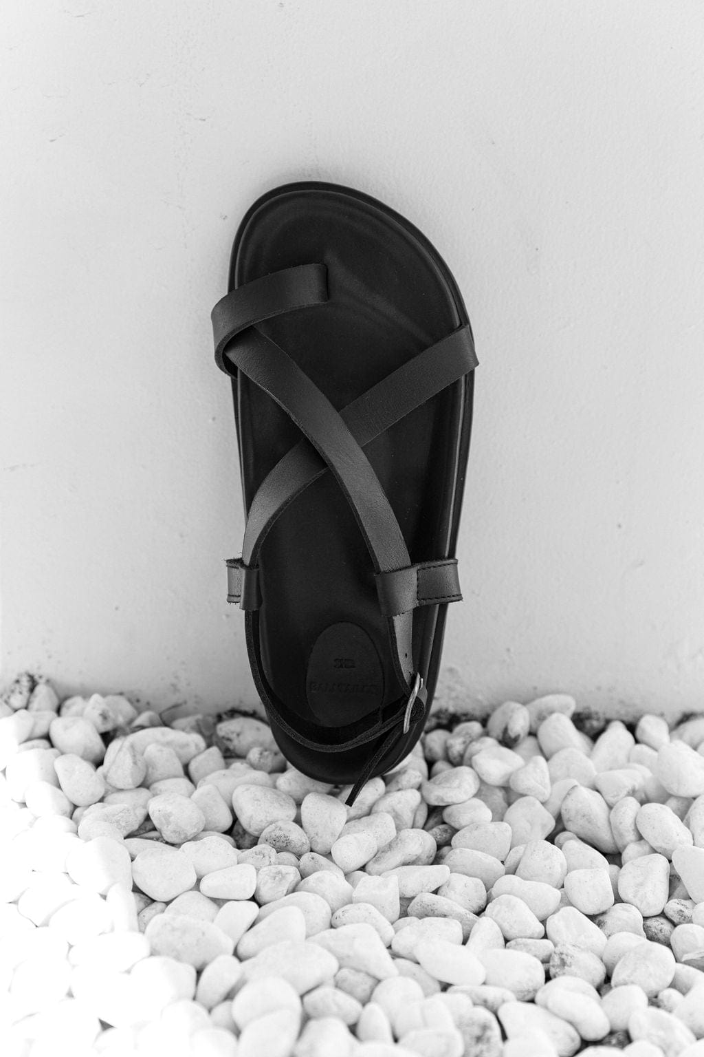 The Slim Noa Sandal | Black - The Bali Tailor