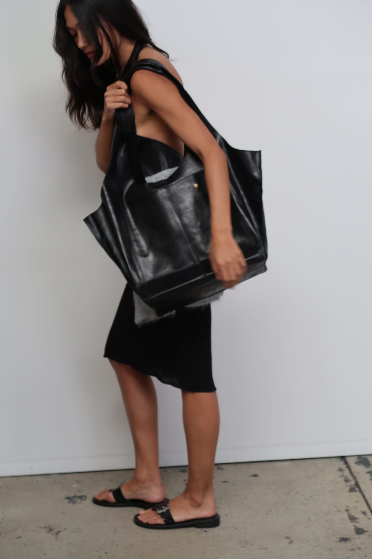 The Sutton Tote Bag | Black Leather - The Bali Tailor