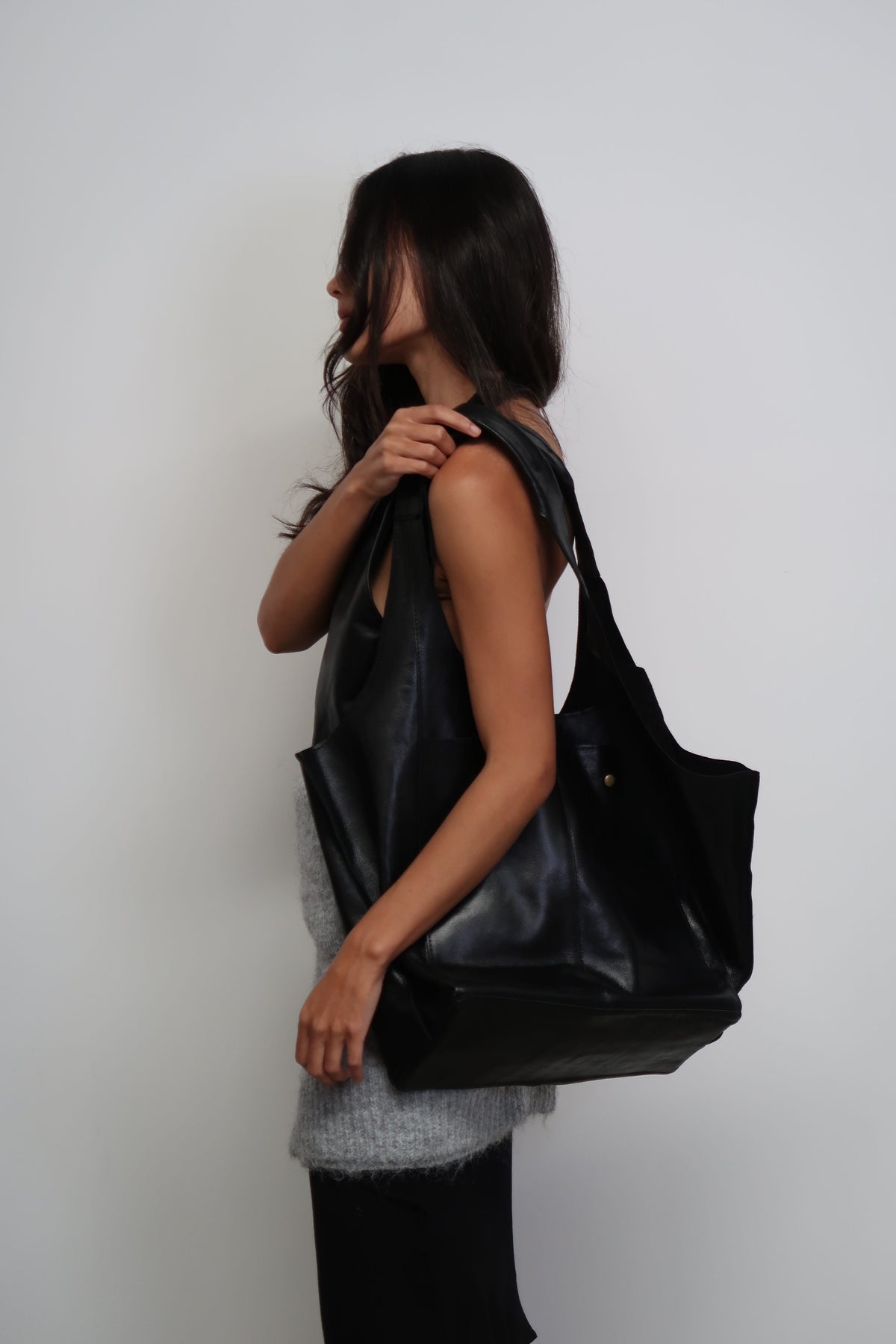 The Sutton Tote Bag | Black Leather - The Bali Tailor